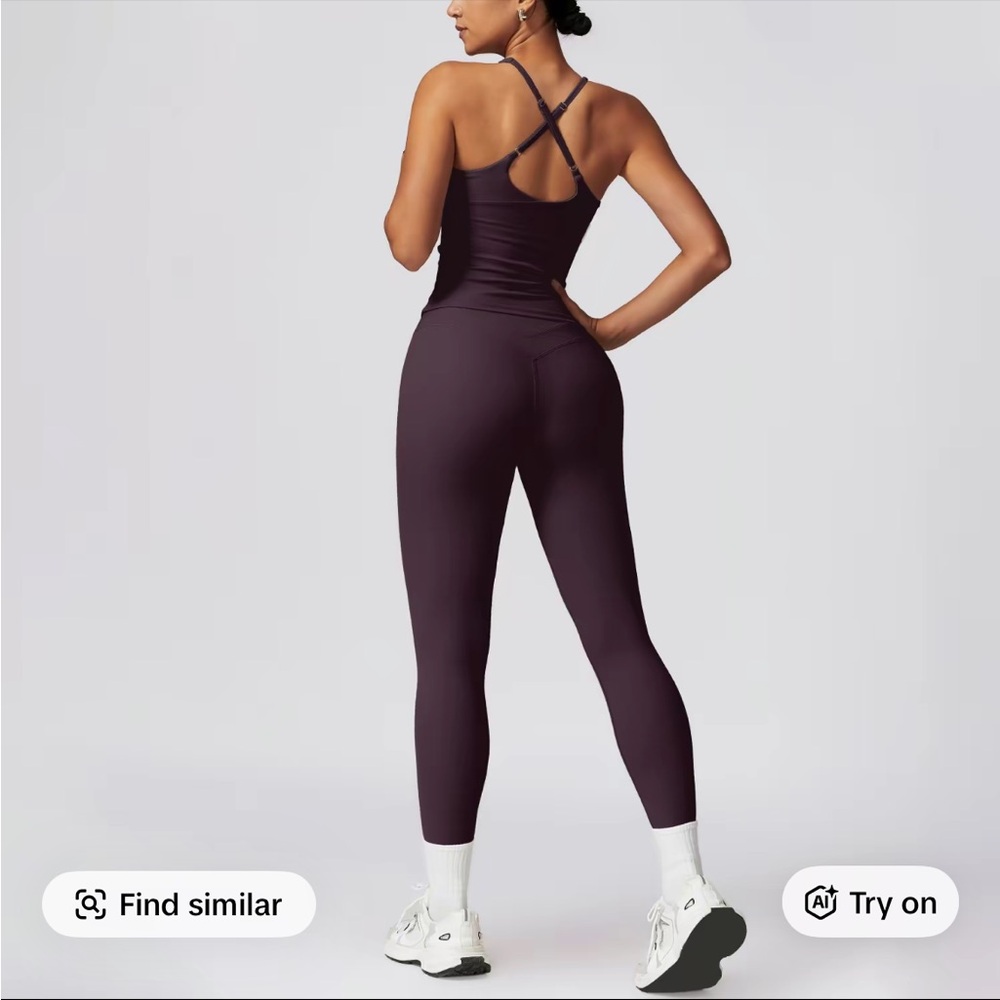 Two piece workout set - Picture 2 of 2